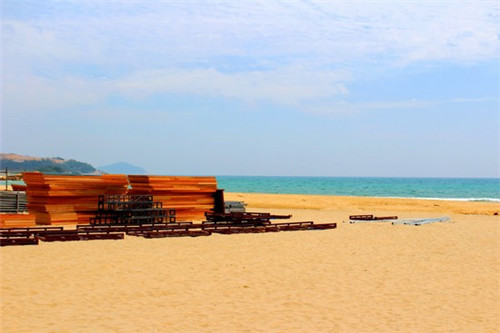 在茶陵县适合90后的中式快餐加盟品牌有哪些，加盟王老鸡电烤鸡架在茶陵县开店好不好经营